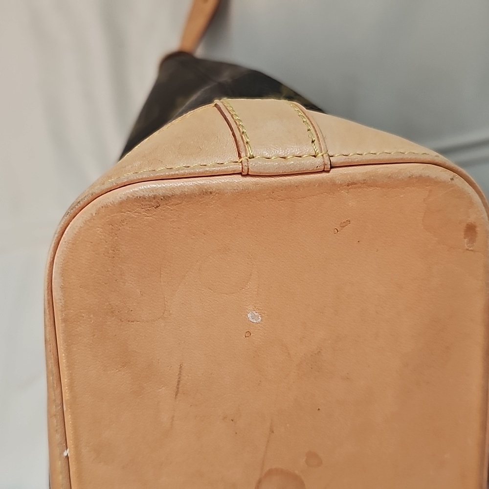 Louis Vuitton Monogram Vertical Lockit Tote Bag - Picture 7 of 14